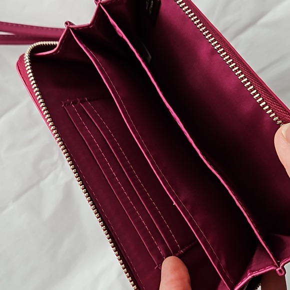 Coach Wristlet Clutch Wine Color EUC - Picture 3 of 8